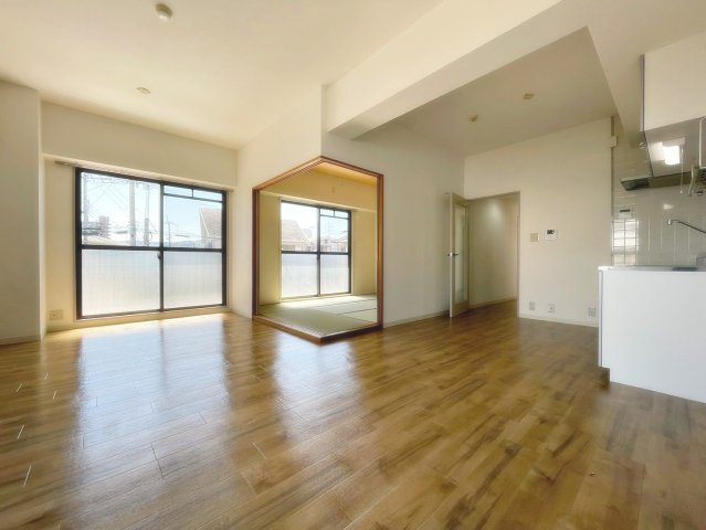 リバーサイド中山の居間・リビング|おしゃれな居間です