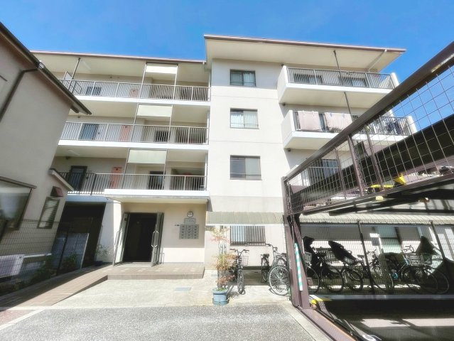 リバーサイド中山の外観|きれいな外観です