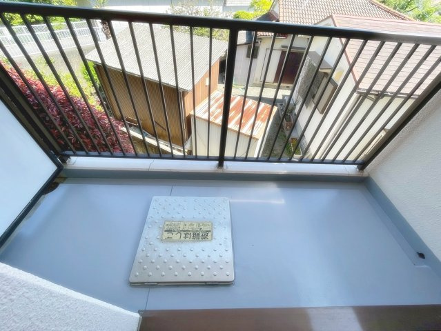 リバーサイド中山のバルコニー|バルコニーからの眺めを楽しみながら食事をしませんか