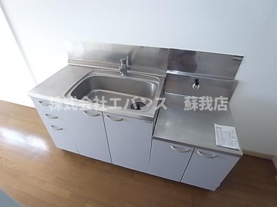 【キッチン】 | ヒロ大巌寺 | お料理しやすいキッチンです