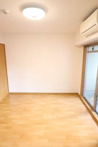 大阪市都島区東野田町１丁目の賃貸マンションの寝室