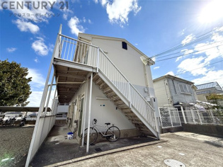 鶴居荘エー棟の外観