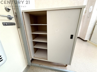 鶴居荘エー棟の収納