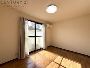 鶴居荘エー棟の寝室