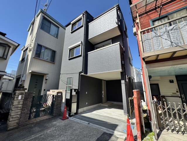 板橋区高島平1丁目　住環境良好　車庫付　快適住宅の外観パース