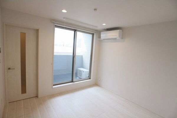 REGALEST道徳駅前の居間・リビング