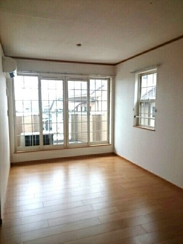 ベル・アルカンシェルＢの居間・リビング