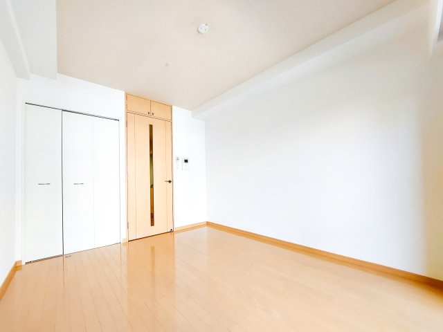 サヴォイテンジンスクワイヤー　10階の居間・リビング|別号室のものになります。現状優先。