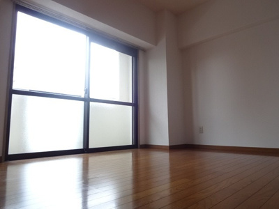 【居間・リビング】 | 仲介手数料半額！HPには初期費用掲載！「プライスホーム」で検索！パシフィックモナーク