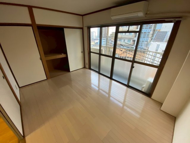 エトワール王子の居間・リビング