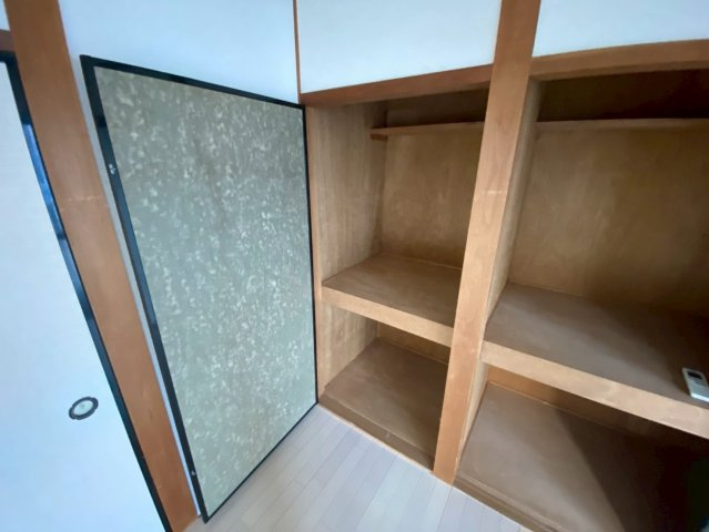 エトワール王子の内装