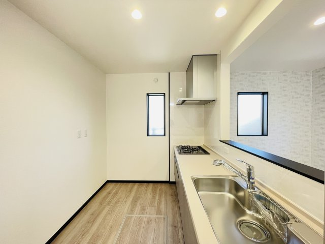 【キッチン】 | 深谷市岡第12期　ワイウッドコート　新築戸建　全2棟　2号棟