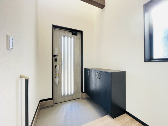 【玄関】 | 深谷市岡第12期　ワイウッドコート　新築戸建　全2棟　2号棟