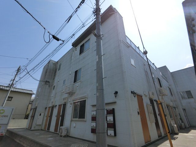市川市市川２丁目のアパート