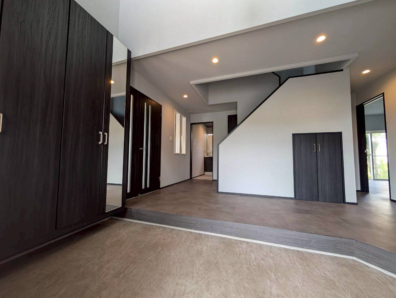 宮崎市本郷北方　中古戸建の玄関