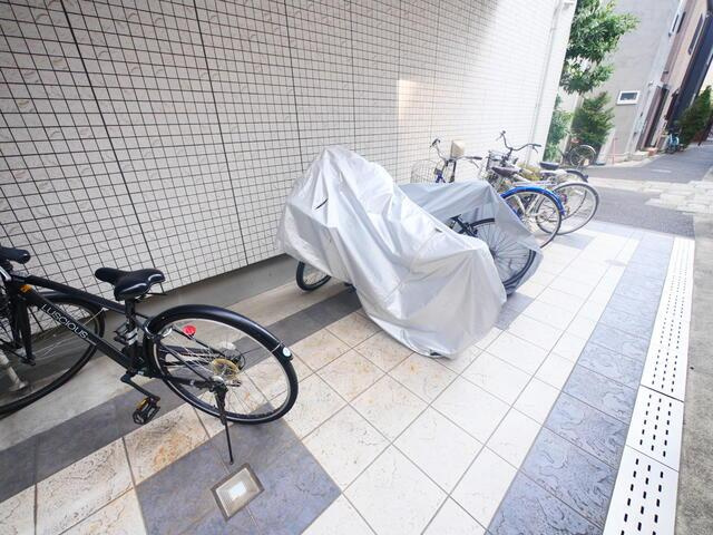 グリーンコート白山のその他共用部分|駐輪スペースです