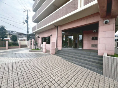 【エントランス】 | グラン・コート堺石津川公園 | 家探しはどうやってするの？から資金のことや住宅ローン、税金や制度のことまで住宅の難しいことをわかりやすく説明いたします♪