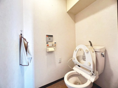 【トイレ】 | グラン・コート堺石津川公園 | 【温水洗浄便座付きトイレ】寒い日は特に助かる温水洗浄便座付きトイレです！