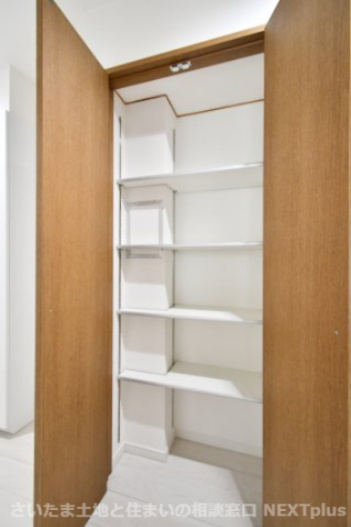 リヴェリエ大宮日進の収納|難しいイメージの住宅ローンは経験スタッフが丁寧にお手伝いしますのでご安心下さい。「家を買って終わり」ではなく、「買ってからがスタート」と考え、一人ひとりにあった資金計画やプランをご提案致します！