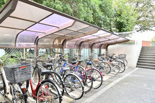 日建シェトワ浦和の駐輪場| ■NEXTplusは購入時はもちろん、購入後も無理のないご計画で検討いただけますようサポート致します。
気になる事、不安な事などございましたら、是非お気軽にご相談下さいませ。