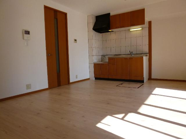 クローバーハウスＢの居間・リビング|リビング