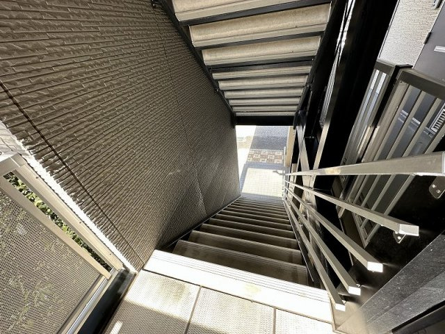 レオパレスプリメロのその他|階段