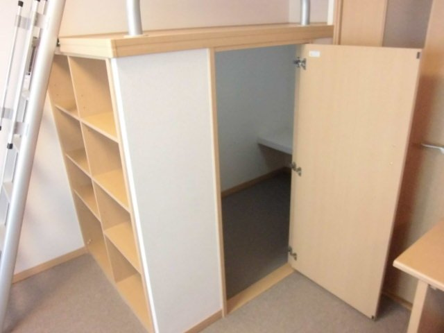 レオパレスプリメロの内装|ベッド下収納
