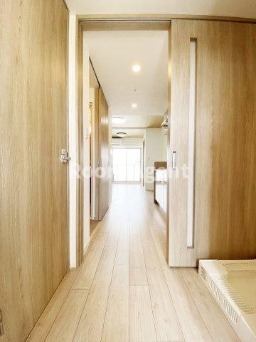 ブランシエスタ金山北の玄関