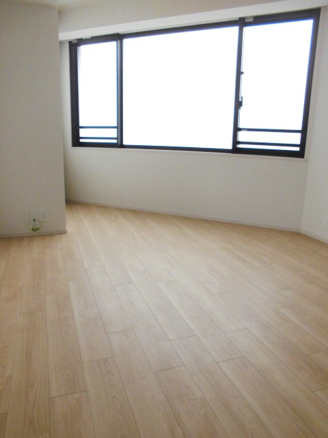 プライムメゾン本郷の洋室|※写真は同タイプの別室になります