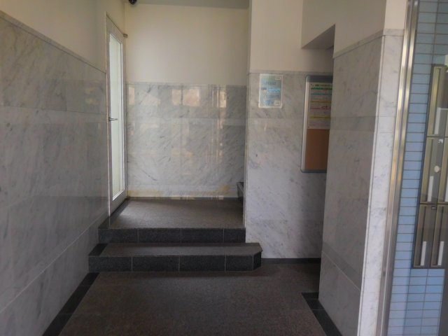 フェア・ジュネスのロビー