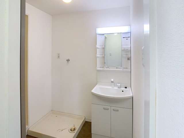 ウエストガーデンの洗面所