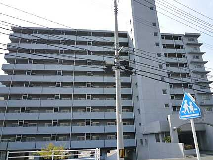 チュリス安芸中野の外観