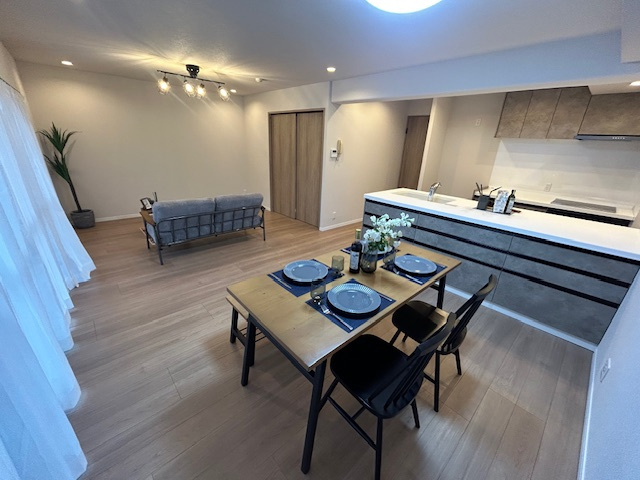 チュリス安芸中野