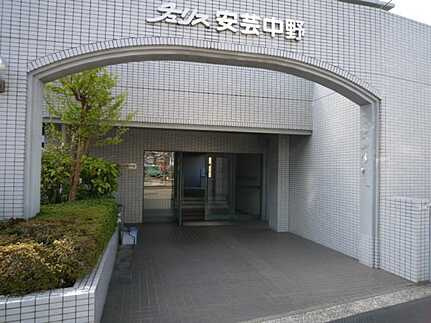 チュリス安芸中野のエントランス