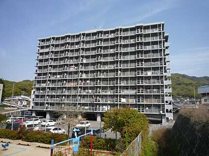 チュリス安芸中野の外観