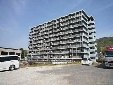 チュリス安芸中野の外観