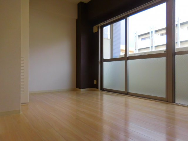 フェア・ジュネスの居間・リビング