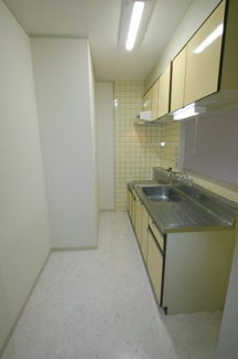 【キッチン】 | サンライズ栗ヶ丘壱番館 | ※同タイプの写真となり、実際のお部屋とは異なる場合があります