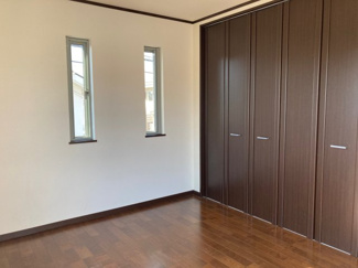 【洋室】 | 2階の南西の洋室。