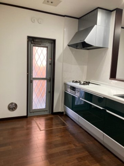 【キッチン】 | 広々カウンターキッチン。