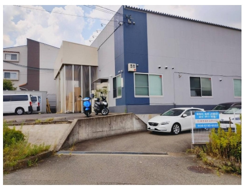 ネクスト-28倉庫事務所の外観