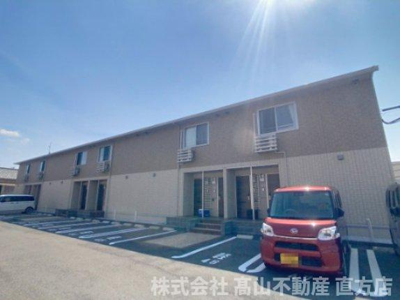 直方市知古１丁目のアパート