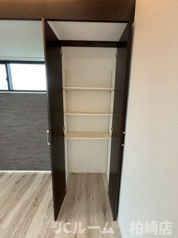 柏崎市安政町のアパートの収納