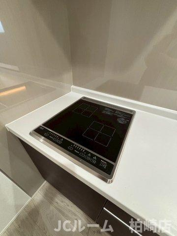 柏崎市安政町のアパートのキッチン