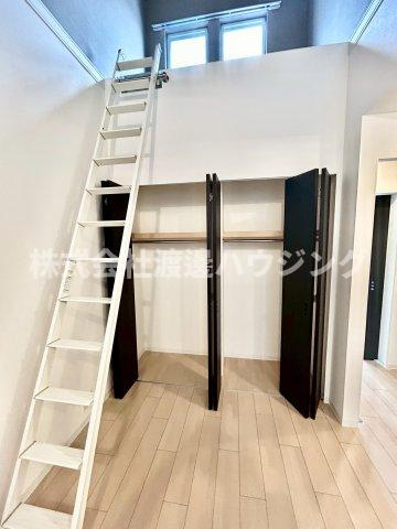 フリージアガーデン　柏里小学校区の収納