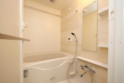 【浴室】 | コンフォリア・リヴ京橋 | お風呂で日々の疲れを落としましょう