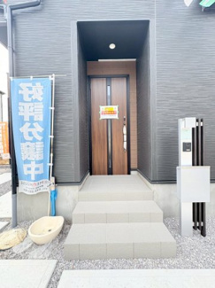 【玄関】 | 川越市宮元町　新築分譲　「本川越駅」徒歩28分　敷地36坪　【川越小学区】