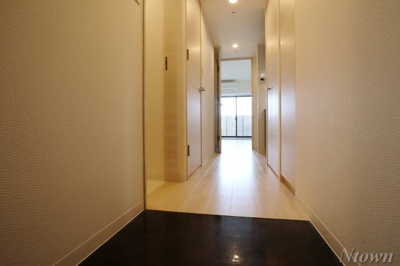 【玄関】 | S-RESIDENCE葵Ⅱ | きれいな玄関です