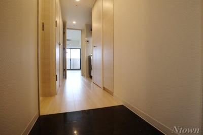 【玄関】 | S-RESIDENCE葵Ⅱ | 明るい玄関です