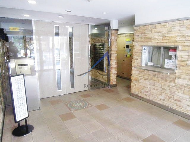 シュロス神田五軒町ツインフォルムのエントランス|エントランスです。